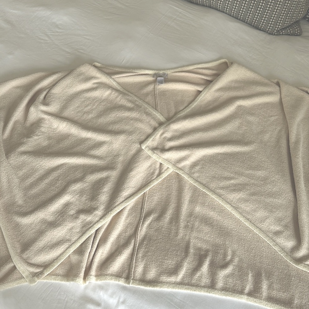 Barefoot Dreams Cozychic Lite Wrap